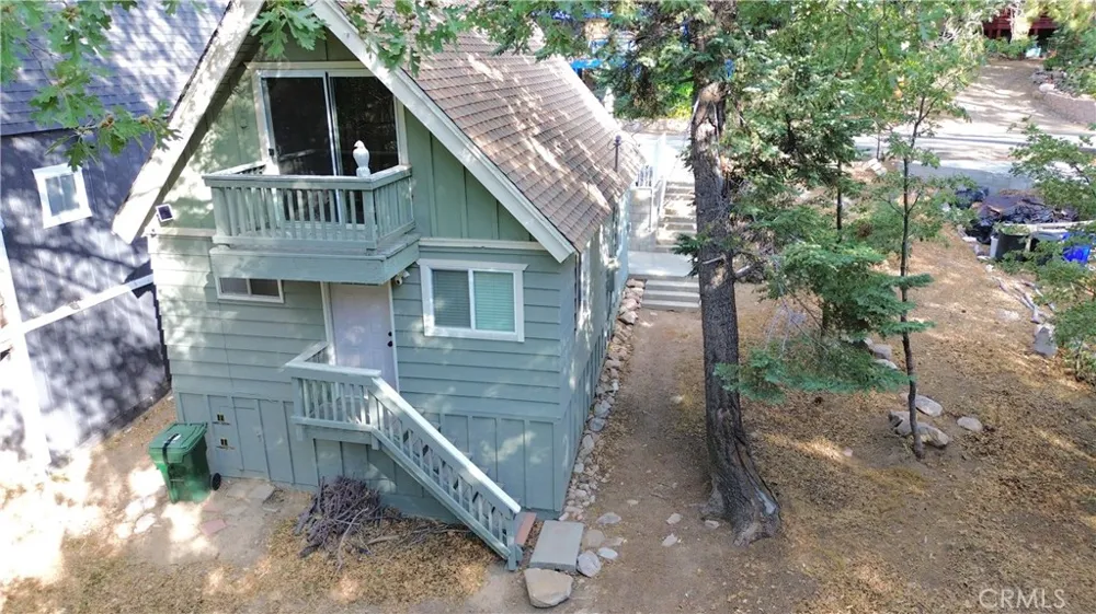 2418 Fir Running Springs, CA 92382
