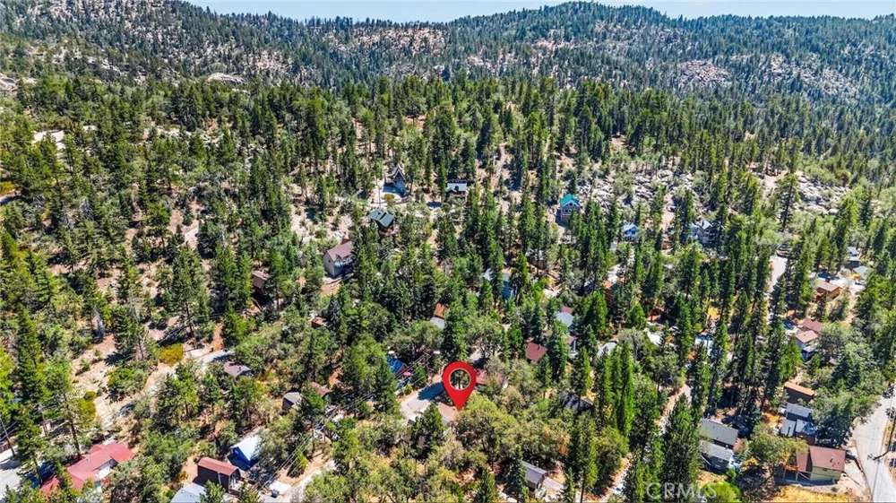 2418 Fir Running Springs, CA 92382