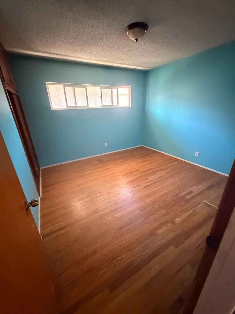 9617 Walnut Bellflower, CA 90706