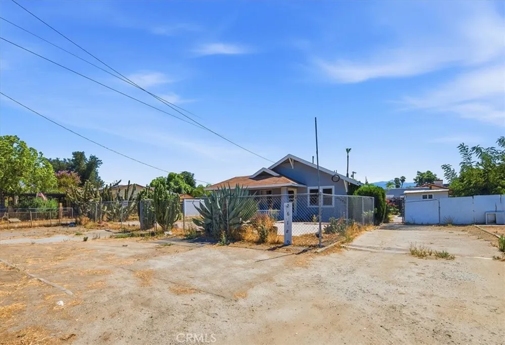26180 Yale Hemet, CA 92544