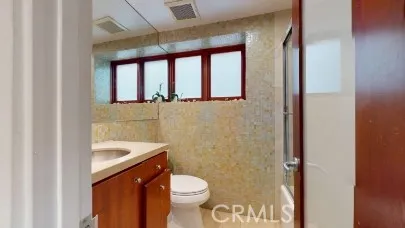 3205 Bayview Drive Manhattan Beach, CA 90266