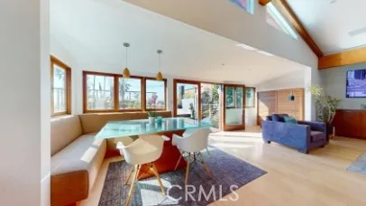 3205 Bayview Drive Manhattan Beach, CA 90266