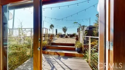 3205 Bayview Drive Manhattan Beach, CA 90266