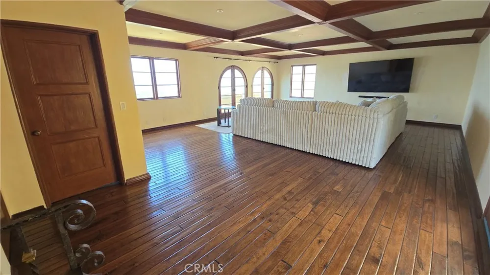 17501 Castellammare Pacific Palisades, CA 90272