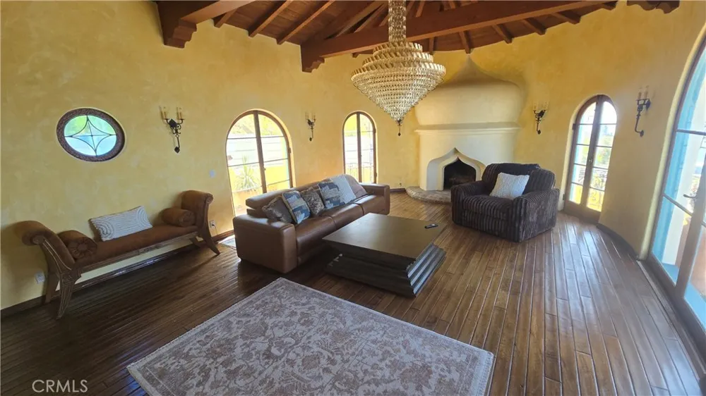 17501 Castellammare Pacific Palisades, CA 90272