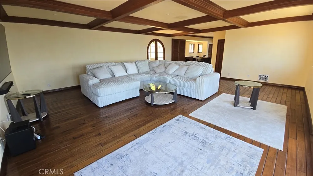 17501 Castellammare Pacific Palisades, CA 90272