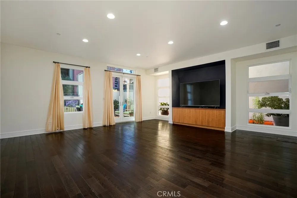 13011 Discovery Creek Playa Vista, CA 90094
