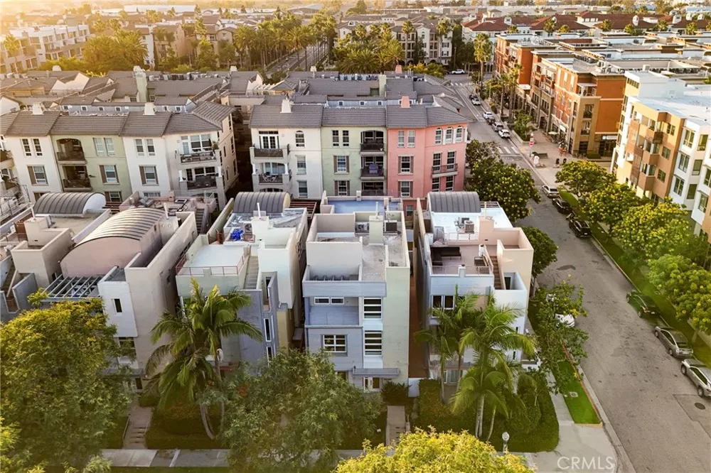 13011 Discovery Creek Playa Vista, CA 90094