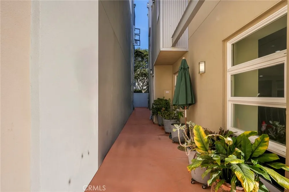 13011 Discovery Creek Playa Vista, CA 90094