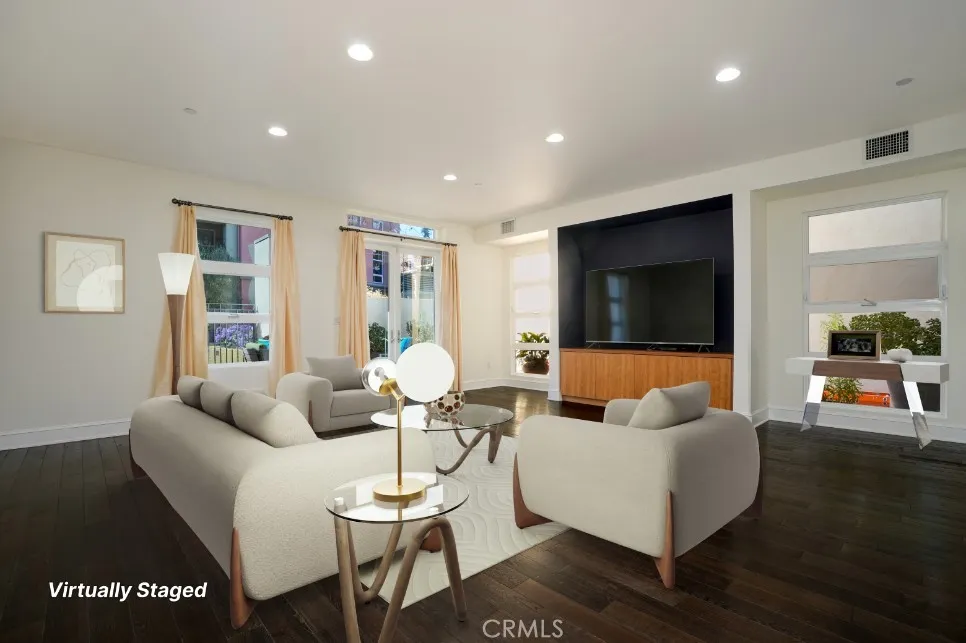 13011 Discovery Creek Playa Vista, CA 90094