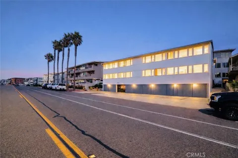 1710 Esplanade