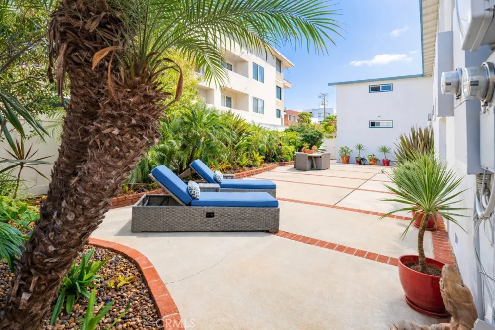 1710 Esplanade Redondo Beach, CA 90277