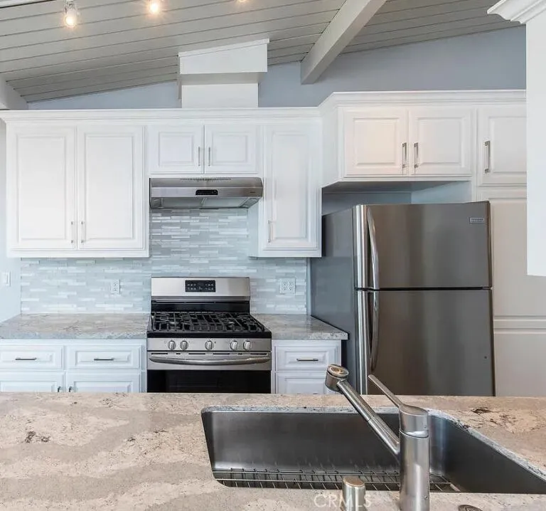 1710 Esplanade Redondo Beach, CA 90277