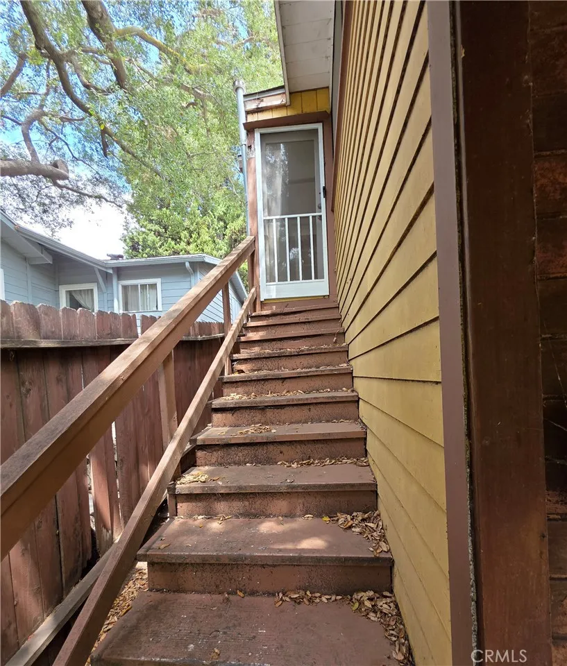 8709 Lookout Mountain Los Angeles, CA 90046