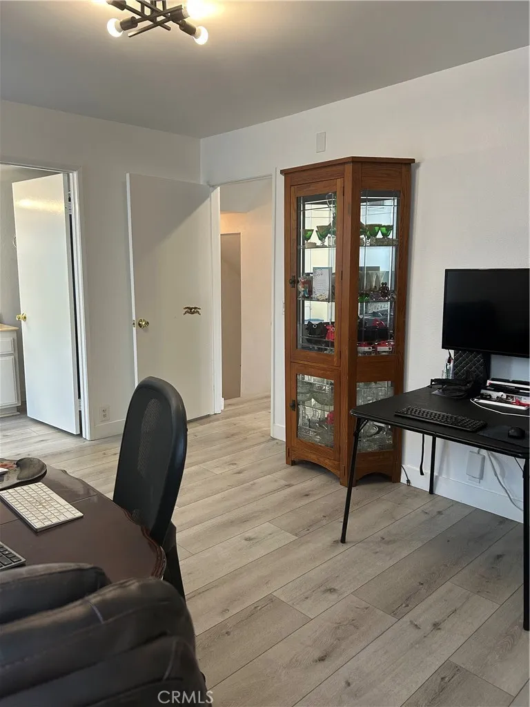 11300 Foothill Boulevard #19 Sylmar, CA 91342