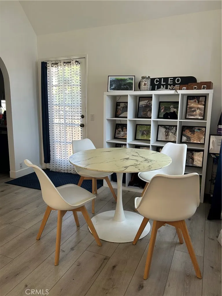 11300 Foothill Boulevard #19 Sylmar, CA 91342