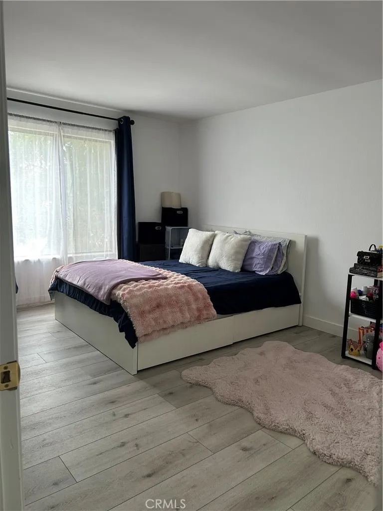 11300 Foothill Boulevard #19 Sylmar, CA 91342