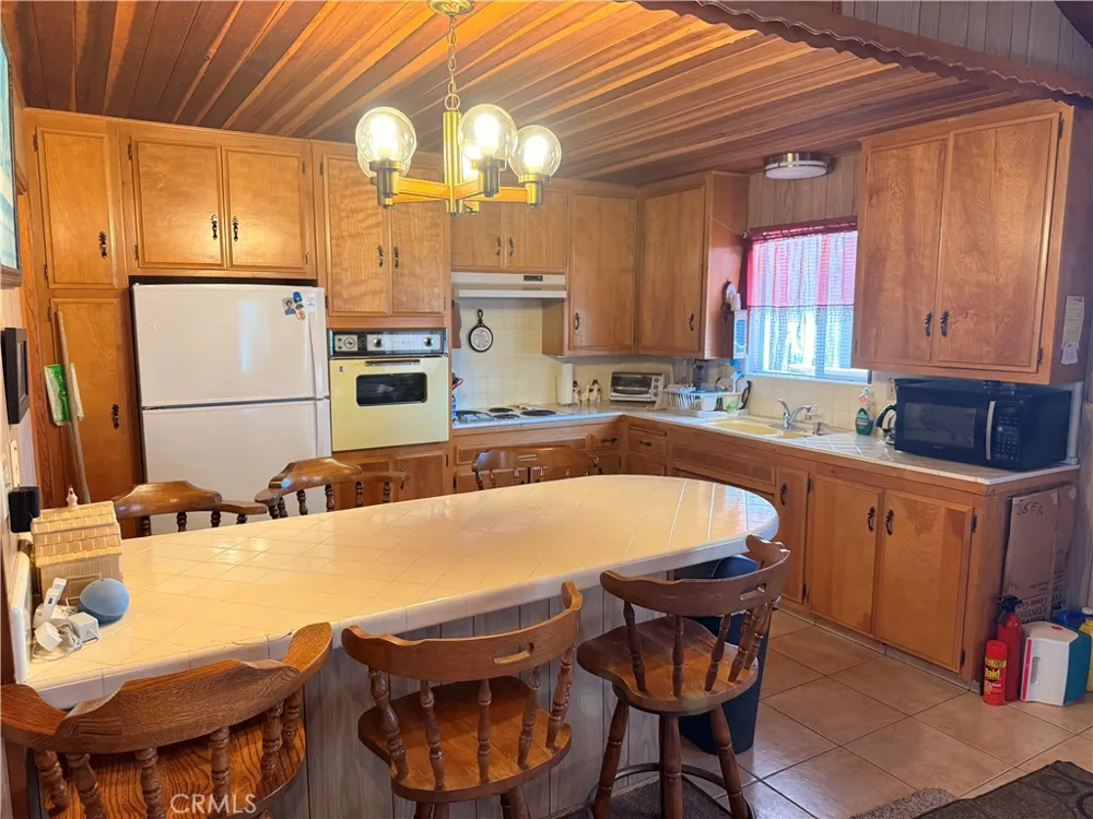 984 Mercury Crestline, CA 92325