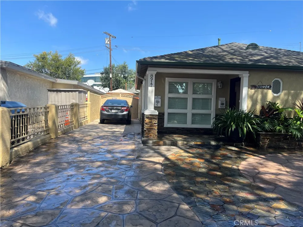 8917 Krueger Culver City, CA 90232