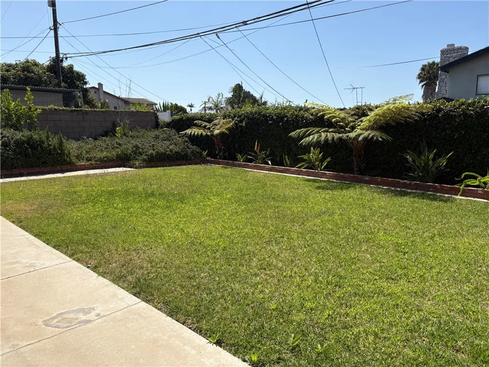 3702 W 226th Torrance, CA 90505