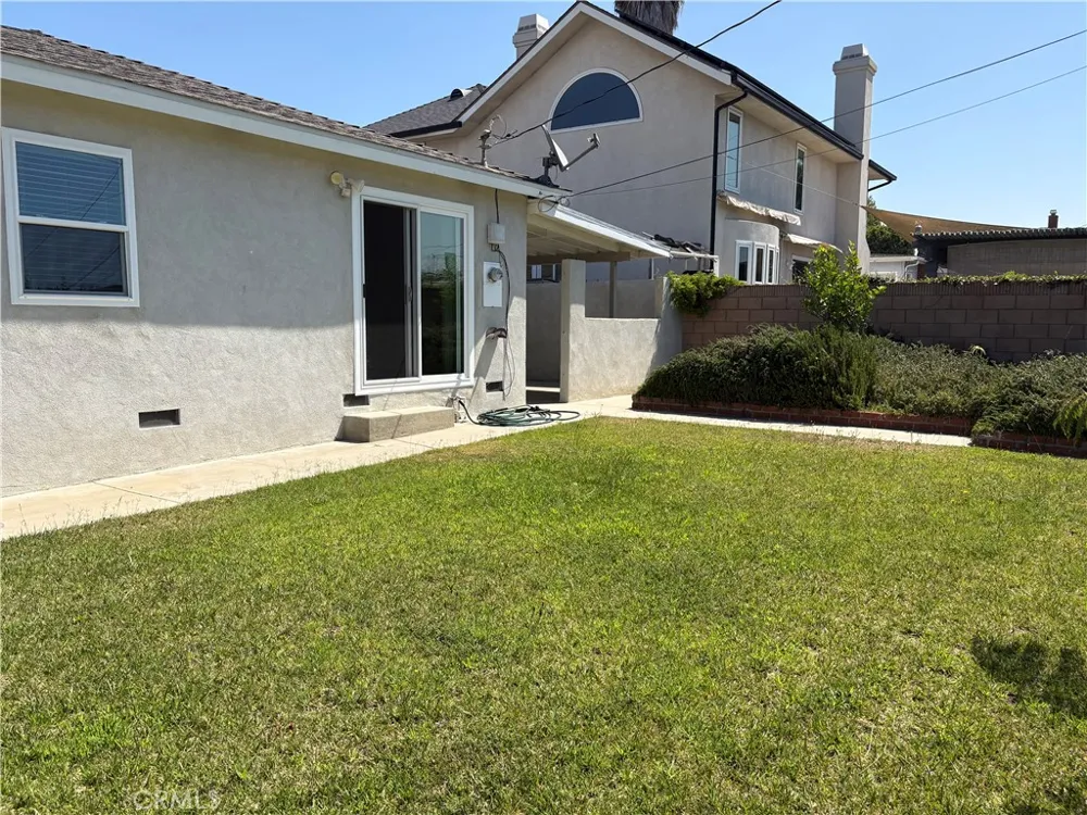 3702 W 226th Torrance, CA 90505