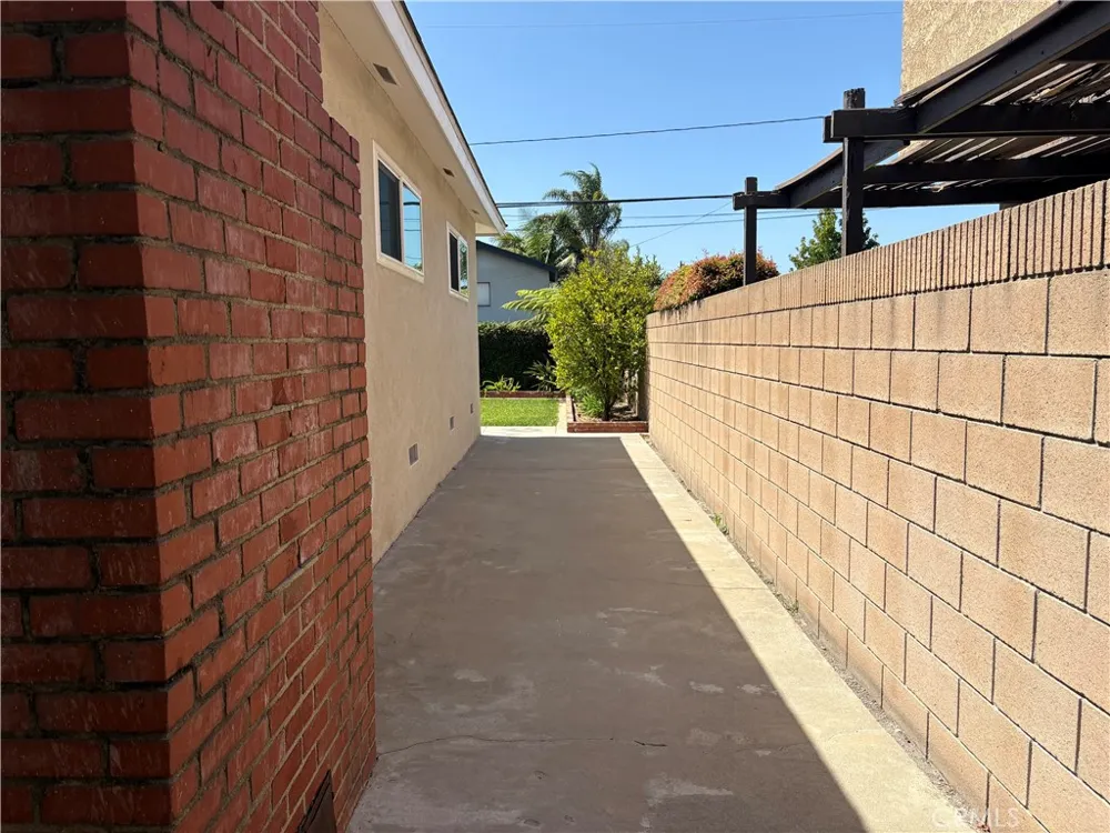 3702 W 226th Torrance, CA 90505