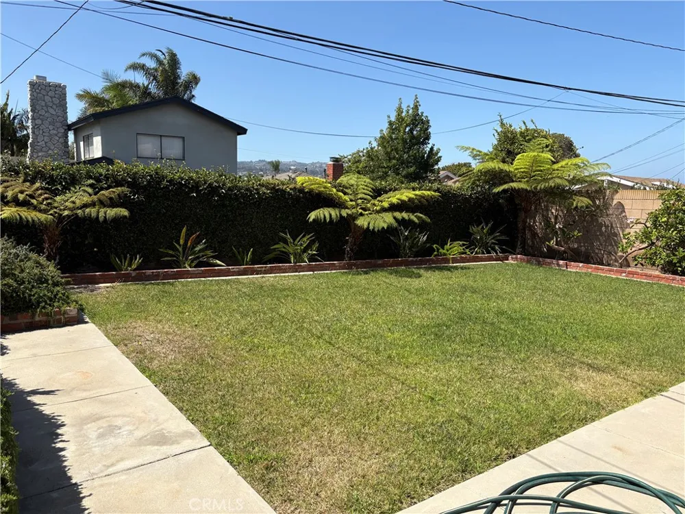 3702 W 226th Torrance, CA 90505
