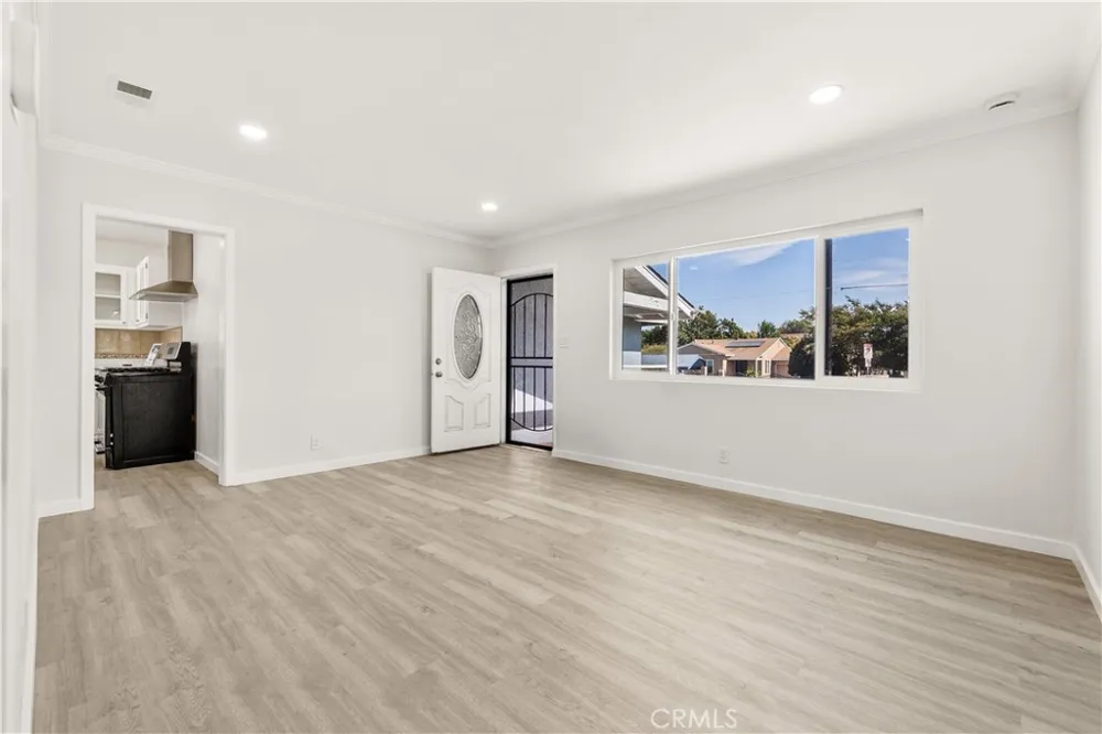 1087 253rd Street Harbor City, CA 90710