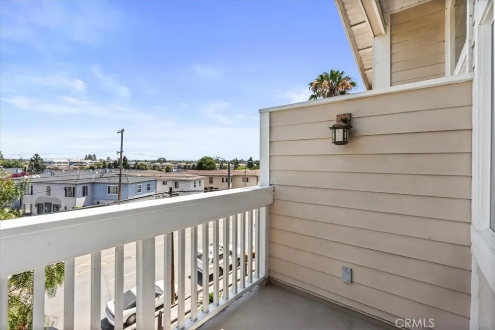 1410 Anaheim St Harbor City, CA 90710
