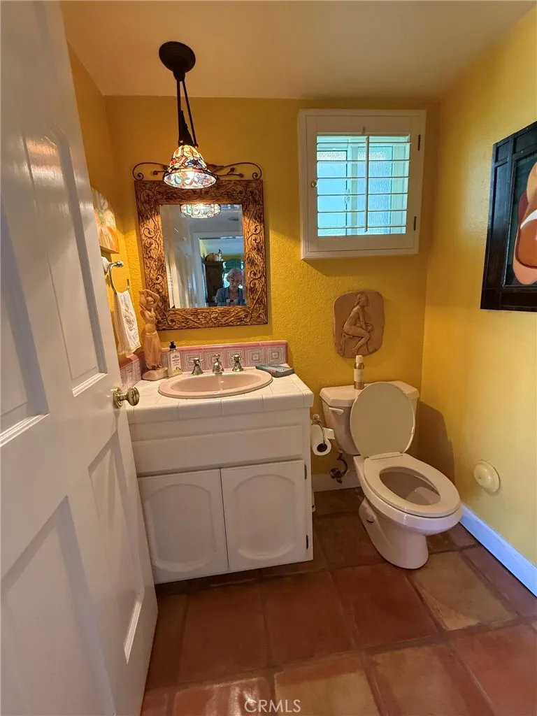 108 Morningside Manhattan Beach, CA 90266