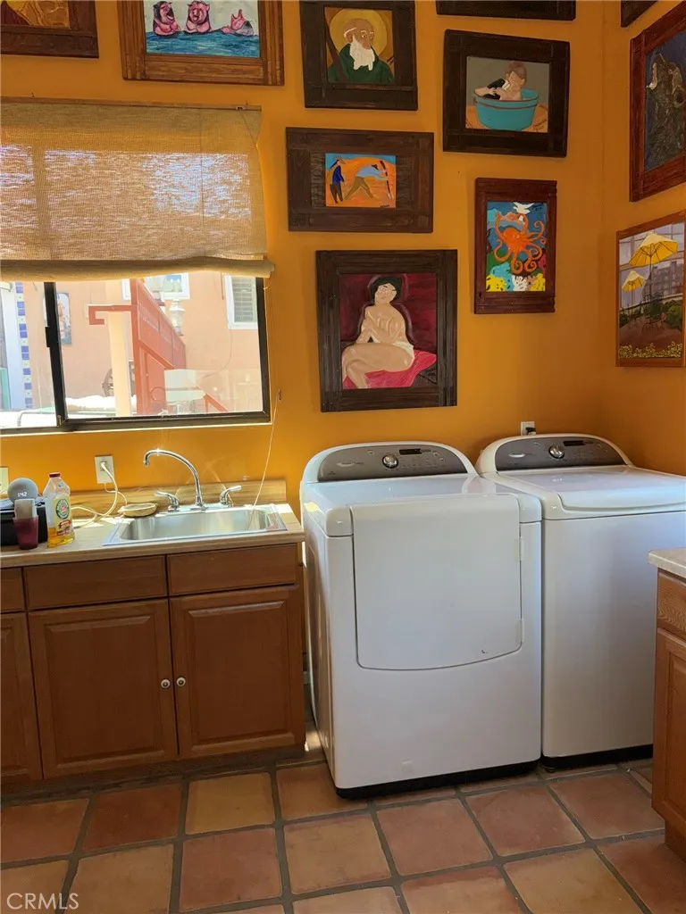108 Morningside Manhattan Beach, CA 90266