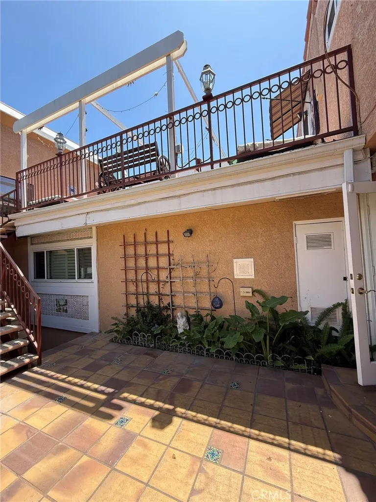 108 Morningside Manhattan Beach, CA 90266