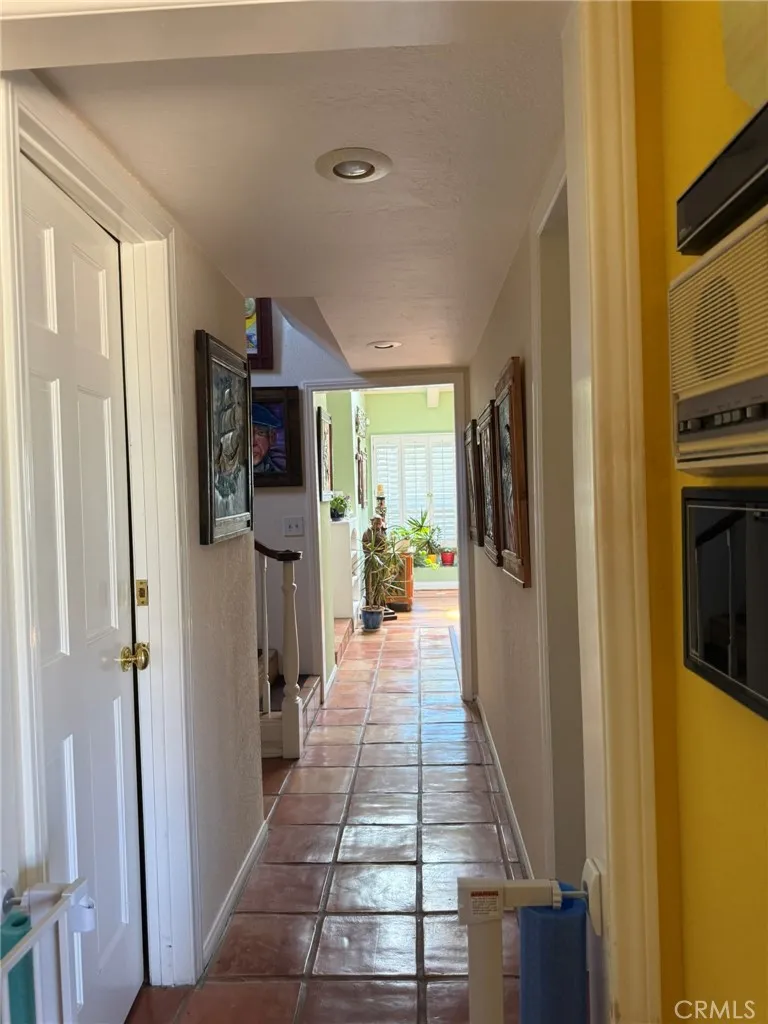 108 Morningside Manhattan Beach, CA 90266