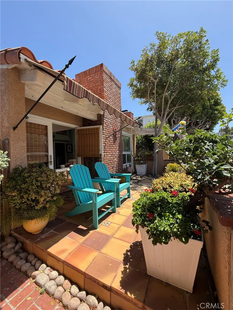 108 Morningside Manhattan Beach, CA 90266