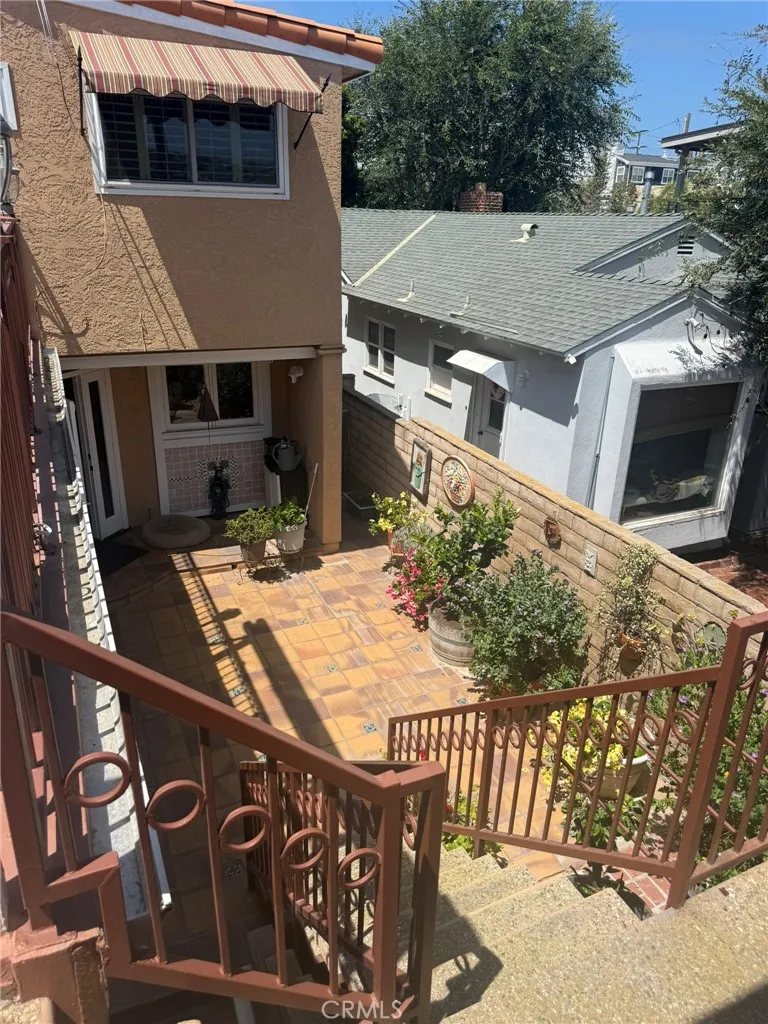 108 Morningside Manhattan Beach, CA 90266