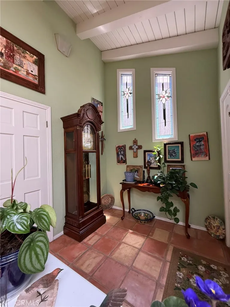 108 Morningside Manhattan Beach, CA 90266
