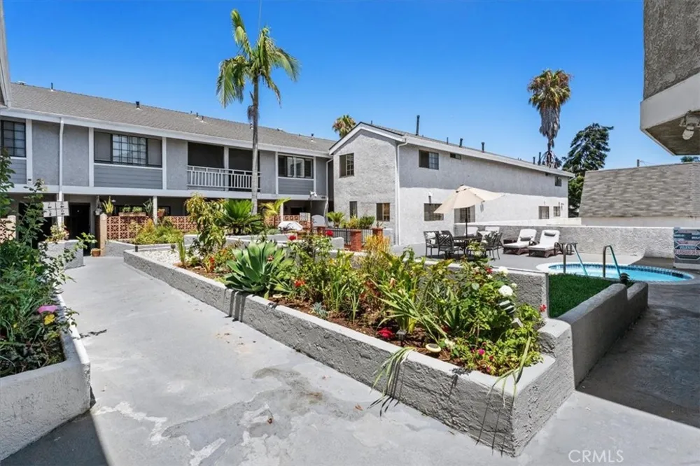 4345 W. 154th St. #10 Lawndale, CA 90260