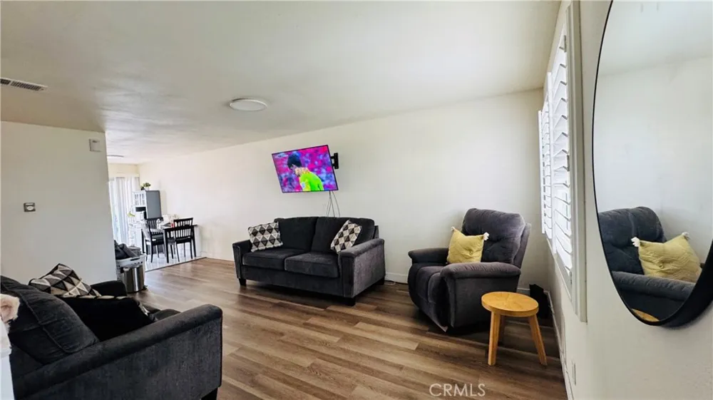 23624 Western #B Harbor City, CA 90710