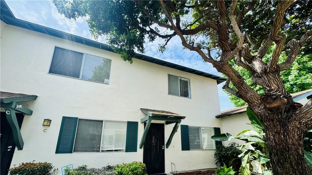 23624 Western #B Harbor City, CA 90710