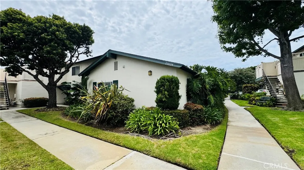 23624 Western #B Harbor City, CA 90710
