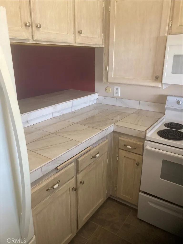 22831 Nadine Circle #B Torrance, CA 90505