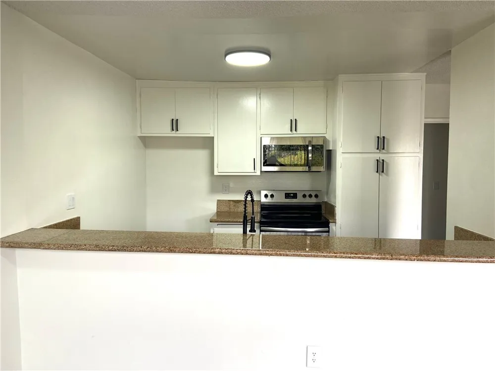 3656 Garnet #321 Torrance, CA 90503