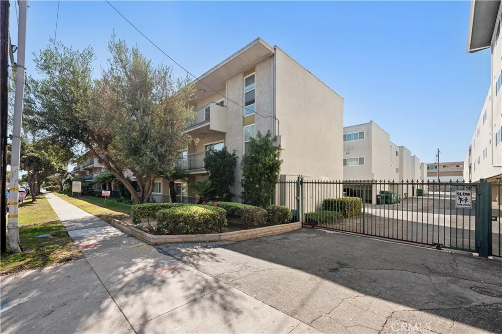 3656 Garnet #321 Torrance, CA 90503
