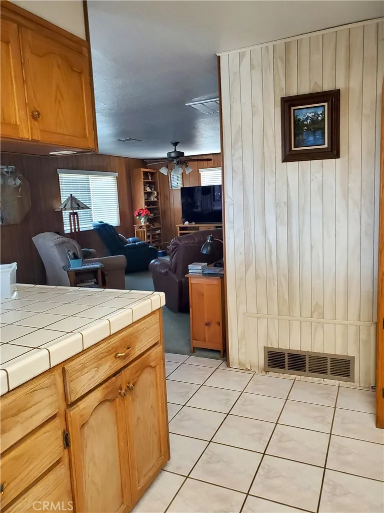 12720 10th Ave Hanford, CA 93230