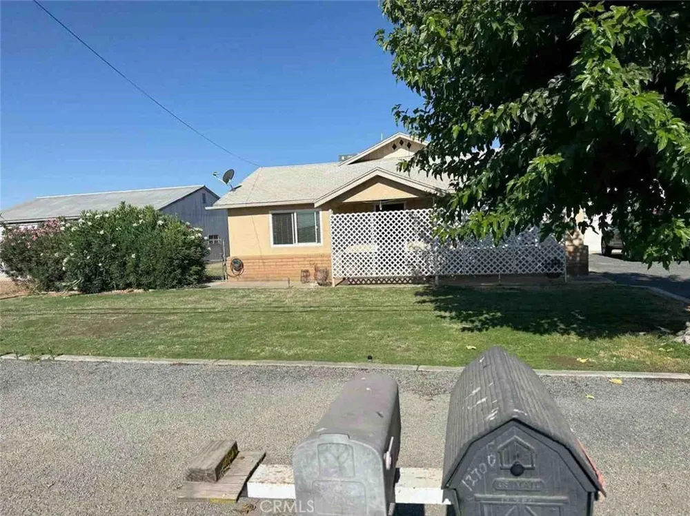 12720 10th Ave Hanford, CA 93230