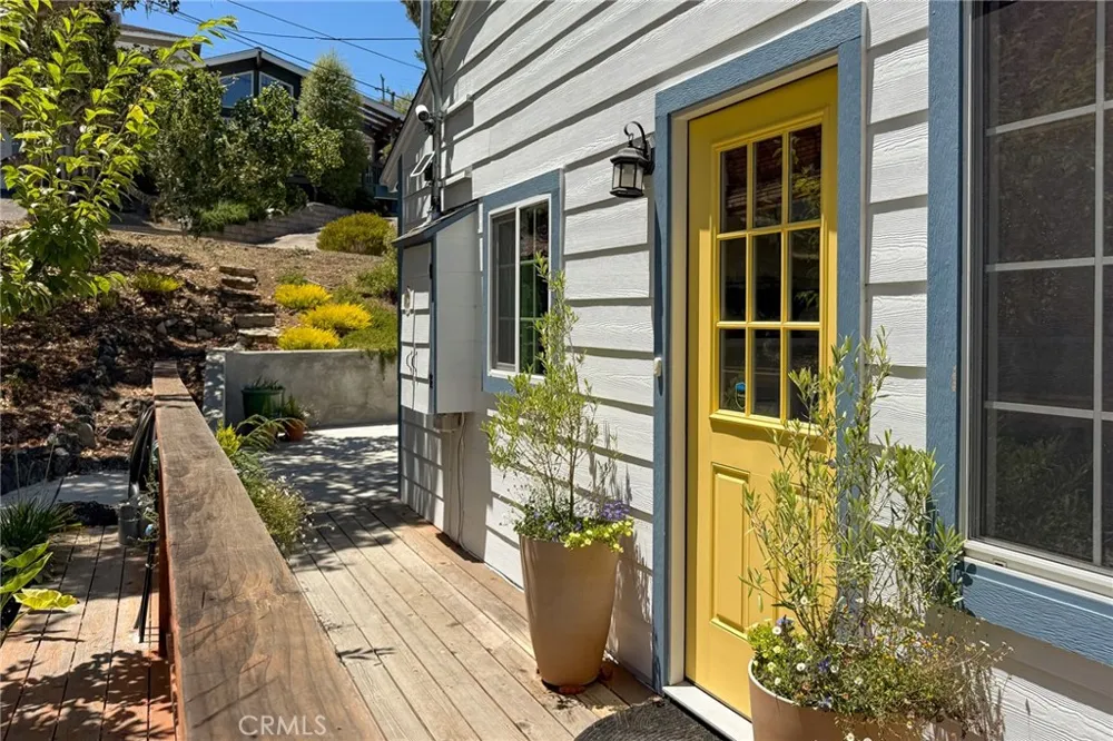 5230 Plymouth Street Cambria, CA 93428