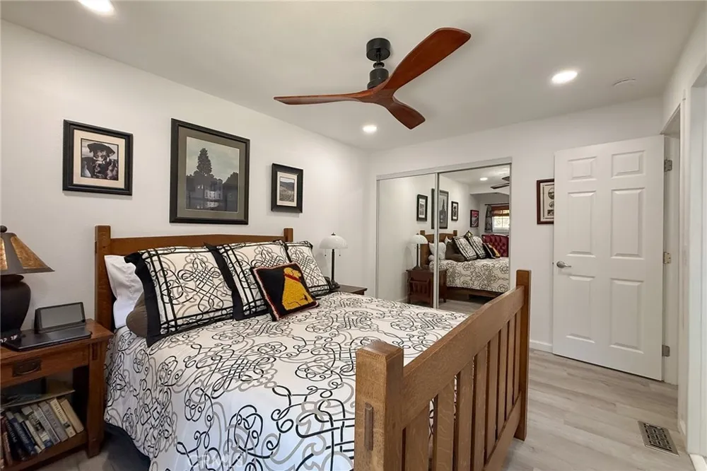 5230 Plymouth Street Cambria, CA 93428