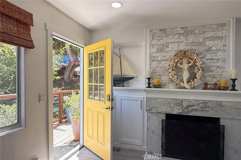 5230 Plymouth Street Cambria, CA 93428