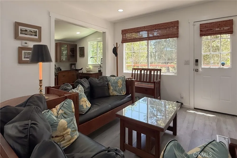 5230 Plymouth Street Cambria, CA 93428