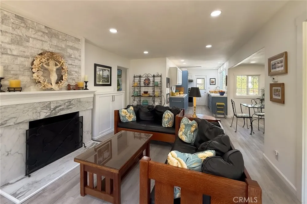5230 Plymouth Street Cambria, CA 93428